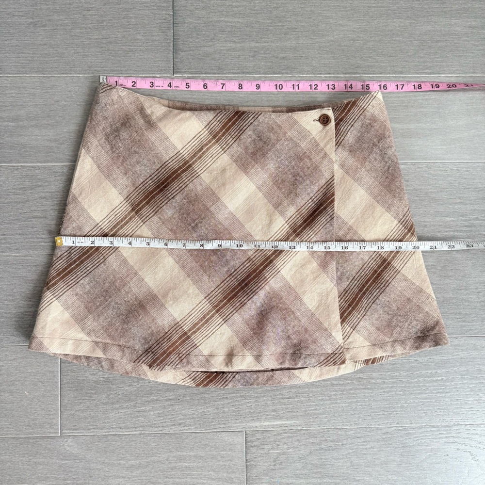 UNIF WITZ SKIRT L Mini Wrap Linen Blend Brown Cream Plaid Academia Schoolgirl - Picture 13 of 14